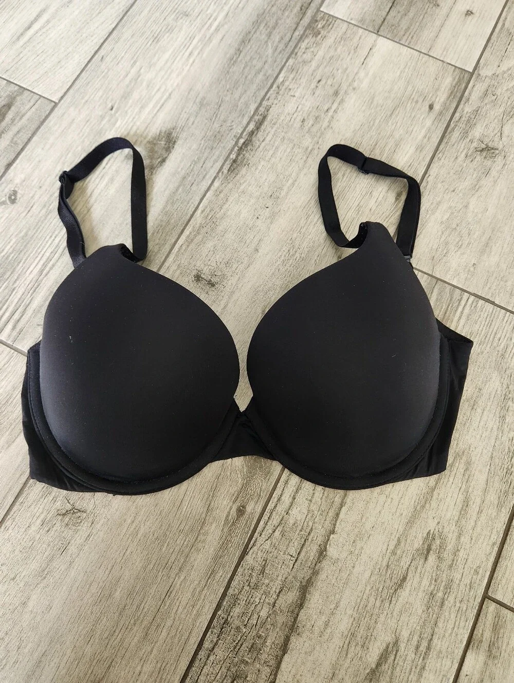 Victoria’s Secret Perfect Shape Black Full Coverage Padded Underwire Bra 34D